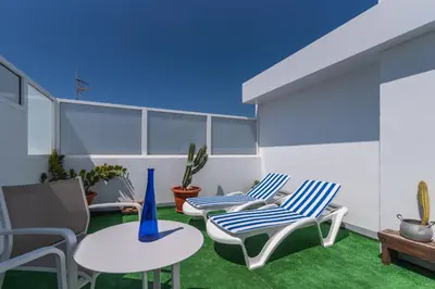Plano de Home2Book Bright Retreat with Roof Access