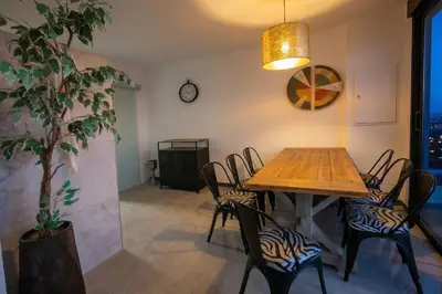 Plano de VillasRoyale Rex - no steps, easy access, heated pool & BBQ