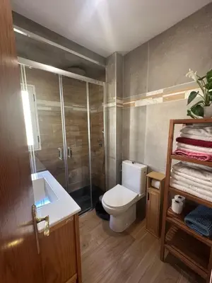 Un baño de Las olas tropical