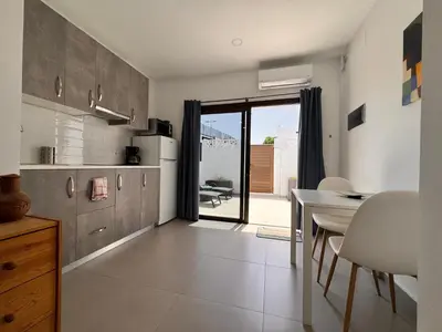 Una cocina o zona de cocina en Rainbow home Yumbo 3