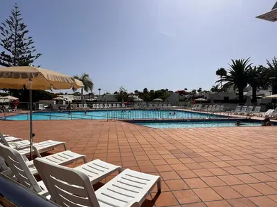 Piscina en o cerca de Rainbow home Yumbo 3