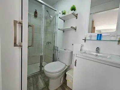 Un baño de El Caramelito 2 Estudio con cama abatible