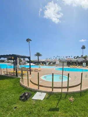 Piscina en o cerca de ÑOQUI Maspalomas Lago 66