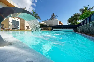 Piscina en o cerca de La Cataleya