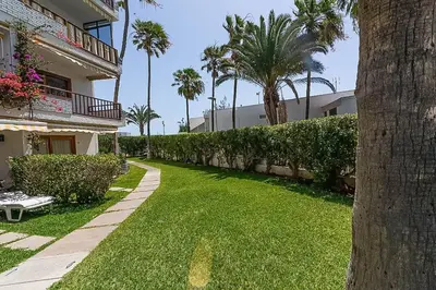 Jardín al aire libre en Mar y Arena San Agustín Suite