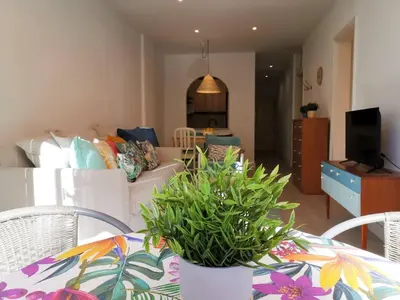 Una televisión o centro de entretenimiento en Apartamento con 2 dormitorios - Agaete Park 128
