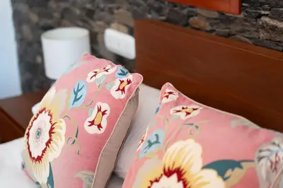Cama o camas de una habitación en Vivelorural El Olivo de Ayagaures