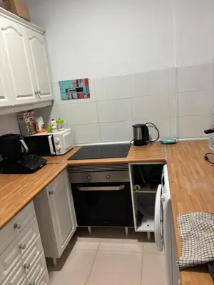 Una cocina o zona de cocina en Chill Center Room SOLO HABITACIÓN con baño privado