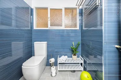 Un baño de Lunin Apartments