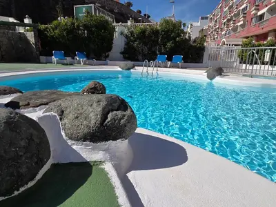 Piscina en o cerca de Estrella y mar