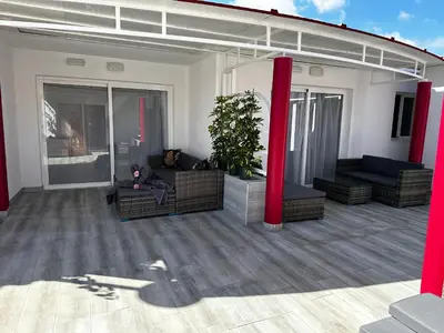 Zona de estar de Paradise Resort - FKK Swinger & Nudist Couples Only