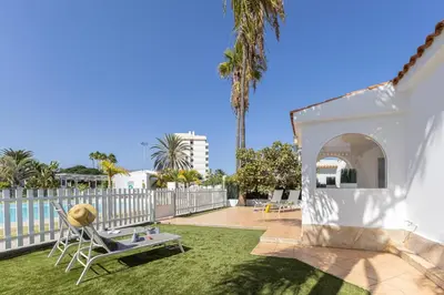 Piscina en o cerca de Careva Suites 21 by VillaGranCanaria