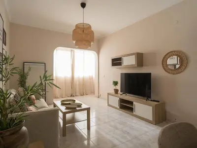 Una televisión o centro de entretenimiento en Canteras City