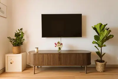 Una televisión o centro de entretenimiento en Playa del Cura Ocean View Apt
