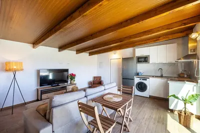 Una cocina o zona de cocina en Penthouse with a View