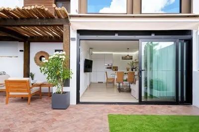 Un patio o zona al aire libre en Royal Blue San Agustin