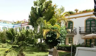 Jardín al aire libre en One bedroom Marina apartarment by El Sirocco