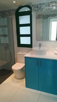 Un baño de One bedroom Marina apartarment by El Sirocco