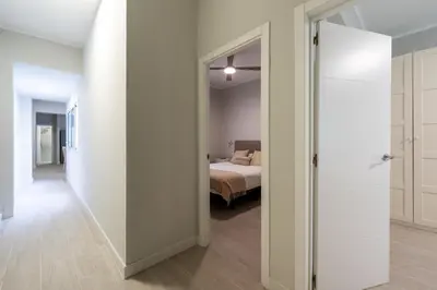 Cama o camas de una habitación en House near the beach with rooftop and BBQ