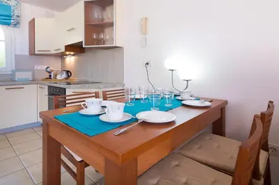 Una cocina o zona de cocina en Ocean Pearl Loma Verde