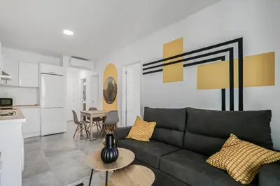 Una cocina o zona de cocina en City Hub Stay
