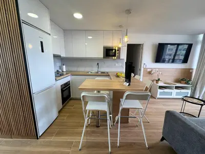 Una cocina o zona de cocina en Paths Of Life Holiday Home