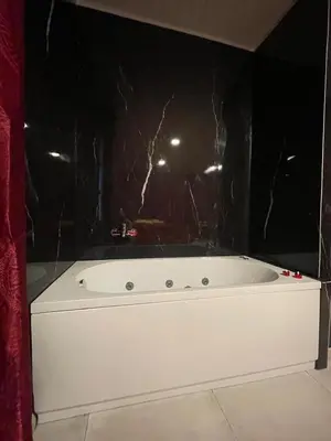 Plano de Apartamento con jardín y pequeña piscina privada para refrescarse