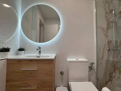 Un baño de Beautiful newly renovated bungalow