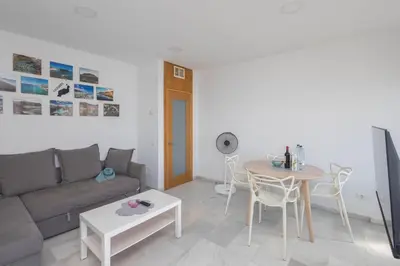 Zona de estar de Bright Flat - Beachfront Las Canteras