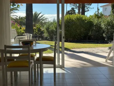 Jardín al aire libre en Relax Rocas Rojas