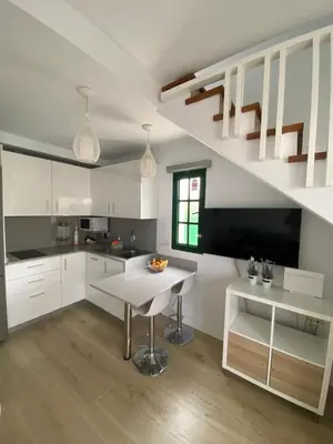 Una cocina o zona de cocina en Ideal Bungalow with a terrace