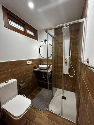 Un baño de Modern spacious 3 bedroom apartment In Playa Del Ingles