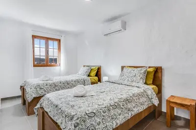 Cama o camas de una habitación en Home2Book Country Stay with Terrace BBQ