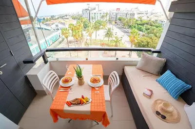 Un balcón o terraza de Estudio con terraza vista mar II