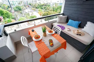 Comida en o cerca de este apartamento