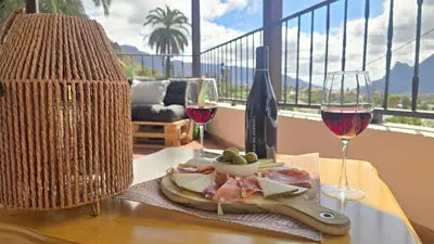 Comida en o cerca of this country house