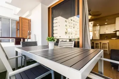 Una cocina o zona de cocina en Vacation Friendly Apartment