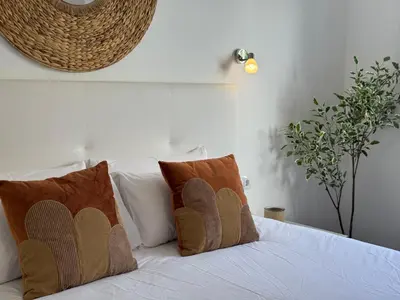 Cama o camas de una habitación en Oasis Beach Home II - Your Private Retreat with Jacuzzi