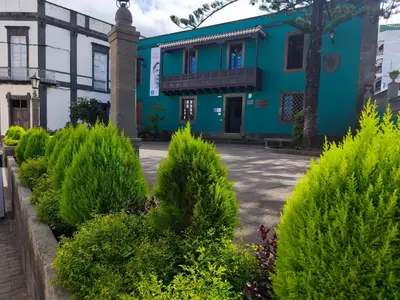Jardín al aire libre en Moya Canary Away & parking