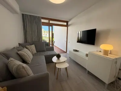 Una televisión o centro de entretenimiento en Las Brisas 39, Stay in Gran Canaria