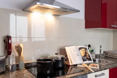 Una cocina o zona de cocina en Jade Suite 6
