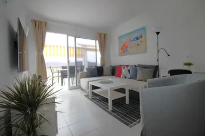 Zona de estar de Terrasol con Cactus Monsenor