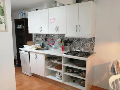 Plano de Bett 1 im Männer 4-Bettzimmer NUR Männer ONLY Men SOLO hombres