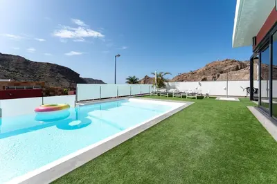 Piscina en o cerca de Villa Art & Design Tauro pool Wi-Fi BBQ