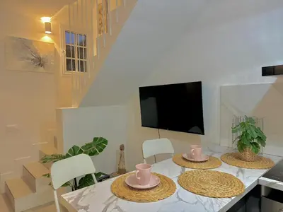 Una televisión o centro de entretenimiento en Mariposa