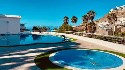 Piscina en o cerca de Fresh Flat with Terrace in Puerto Rico