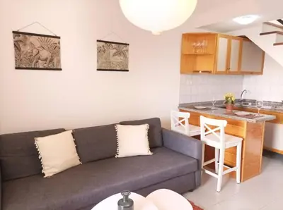 Una cocina o zona de cocina en Isla Home Pool View