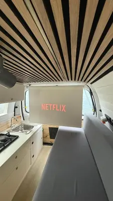 Cama o camas de una habitación en Mini Camper Van Hot Water