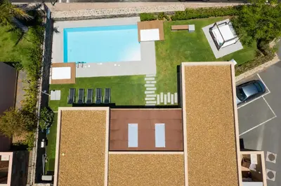 Piscina en o cerca de Premium House with Private Heated Pool and Bbq