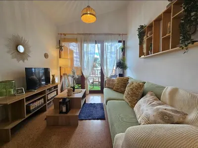 Una televisión o centro de entretenimiento en Canary-Holiday Balandros